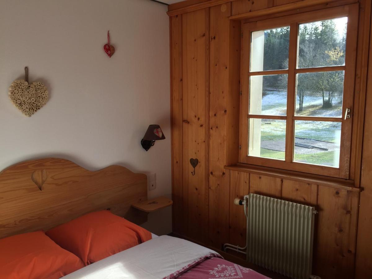 Domaine Du Bugnon Villa Lac-des-Rouges-Truites Kültér fotó