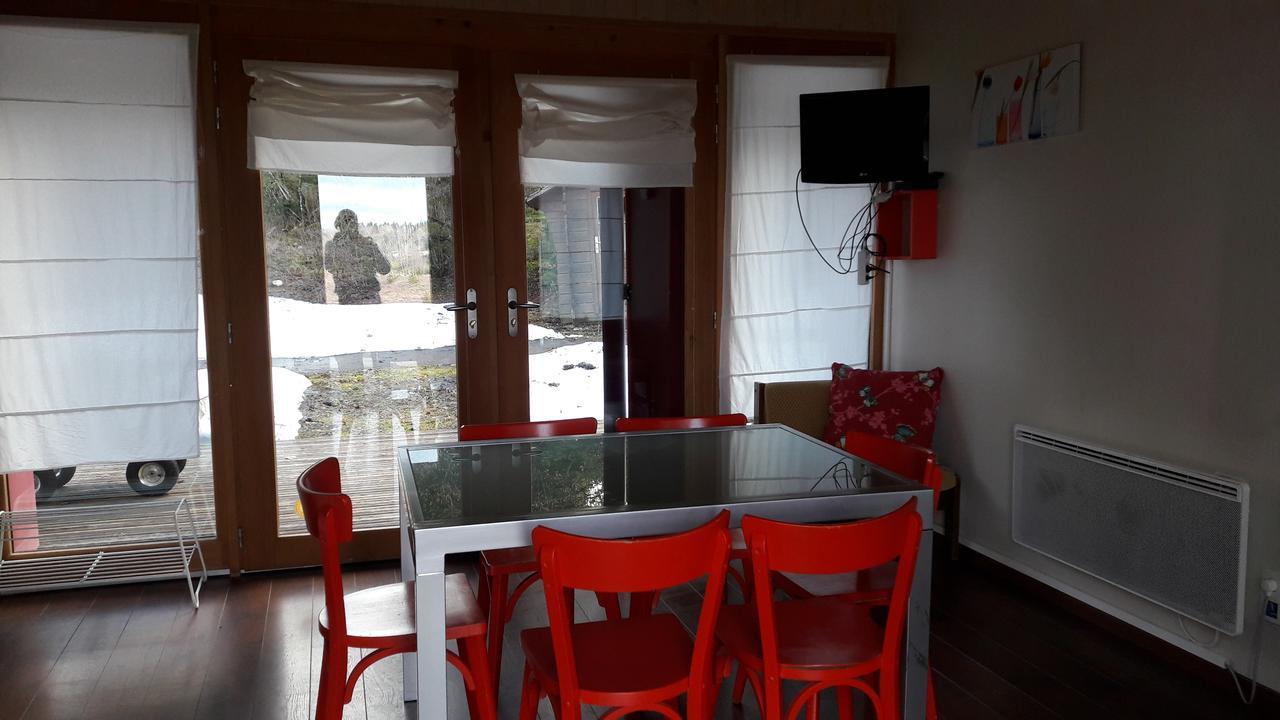 Domaine Du Bugnon Villa Lac-des-Rouges-Truites Kültér fotó